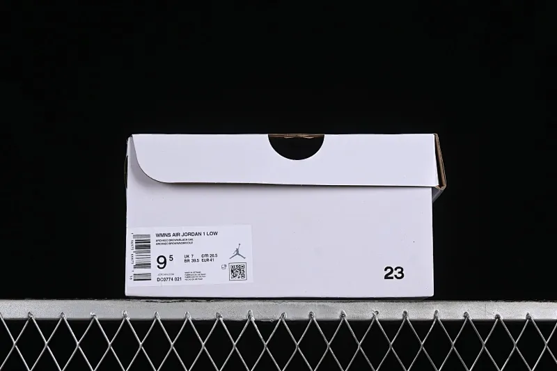 All categories Air Jordan Jordan series basketball shoes Air Jordan 1 Low Z version Air Jordan 1 Low AJ1 Joe 1 black mocha low-top cultural casual sneakers DC0774-021